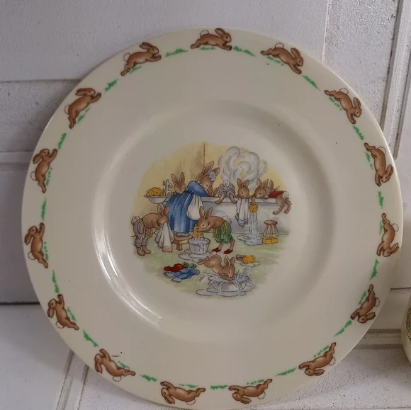 Vintage Royal Doulton Bunnykins Plate "Bath Time" 1936 English Fine Bone China - Picture 3 of 11